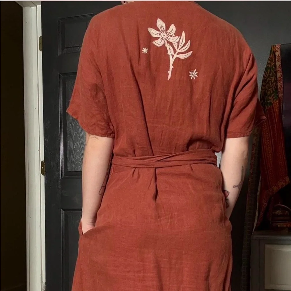 SISTER NETTLE - Picture 3 of 6